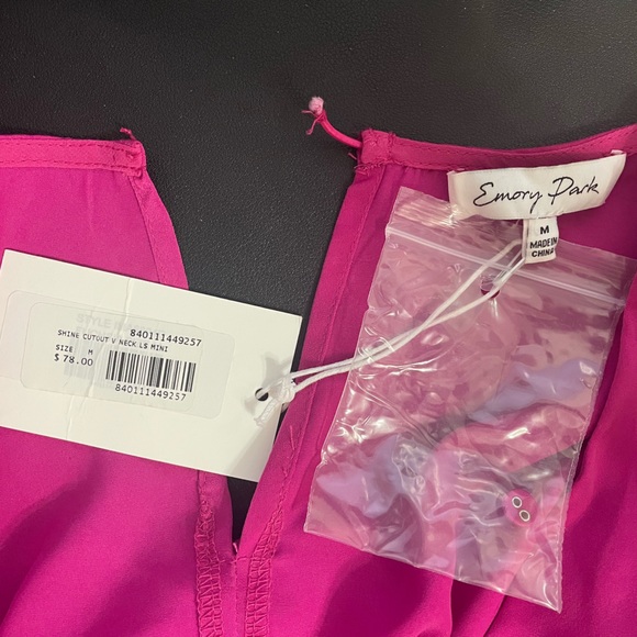 Emory Park Satin Mini Dress in Fuschia - Picture 4 of 4